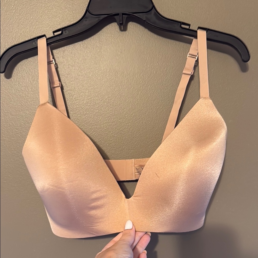 Skims wireless Nude Women's Bra